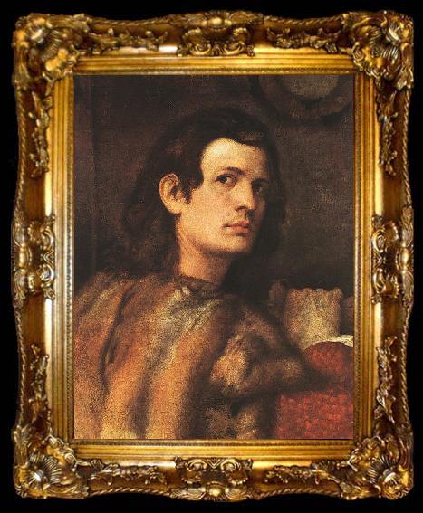 framed   Titian Portrait of a Man, ta009-2