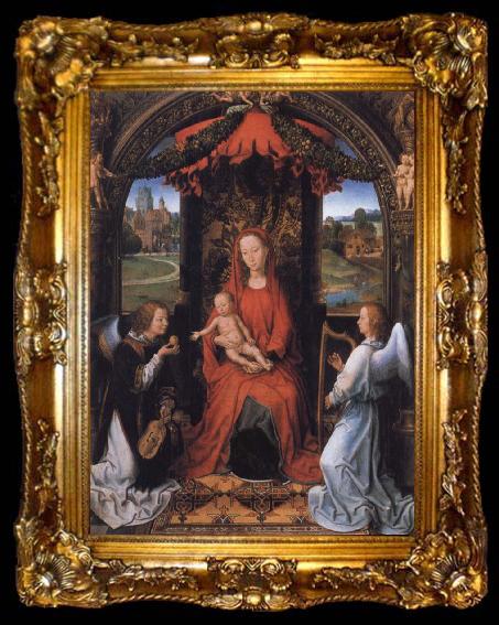 framed  Hans Memling Madonna Enthroned with Child and Two Angels, ta009-2