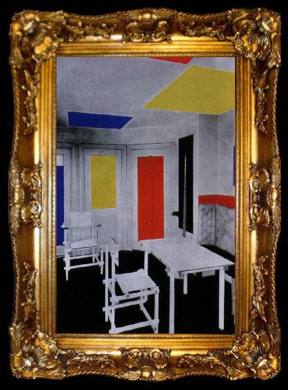 framed  Piet Mondrian interior, ta009-2